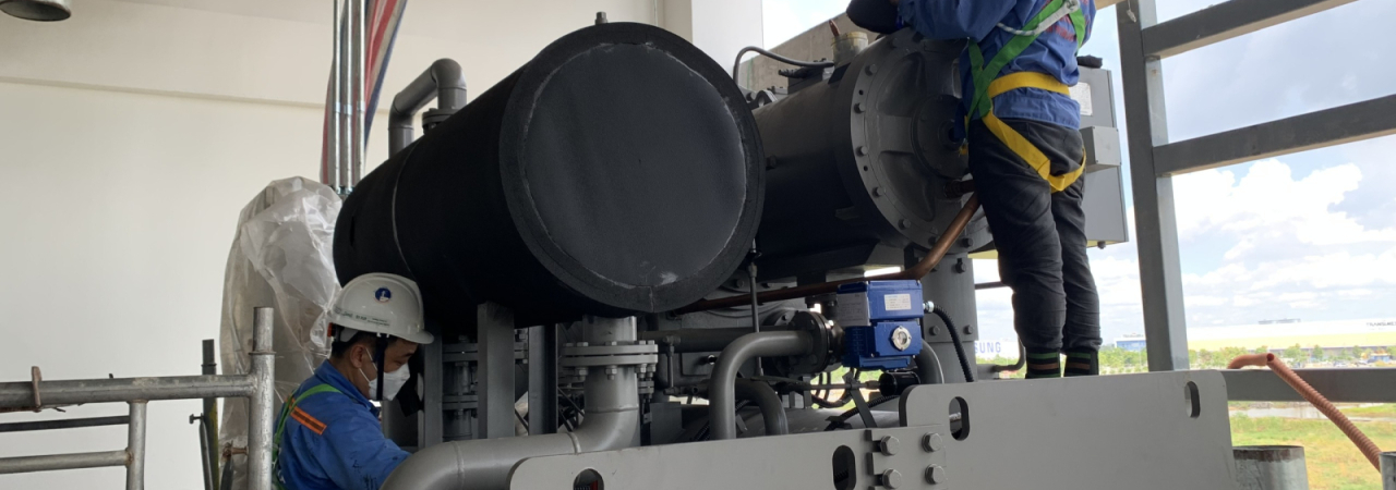 Dự án: Bọc cách nhiệt cho bình bay hơi chiller ly tâm tại nhà máy Samil.